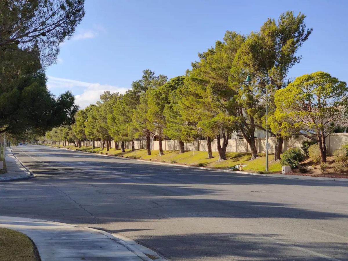 Nice Private Room In A House Close To Red Rock & Las Vegas Strip Exterior photo